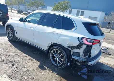 2019 BMW X5 xDrive40I z USA, uszkodzony, nr VIN 5UXCR6C57KLL24785